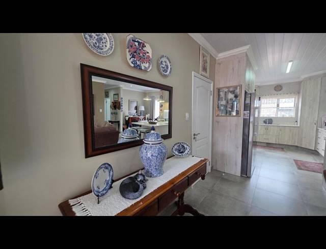2 BEDROOM HOUSE FOR SALE IN DANA BAY